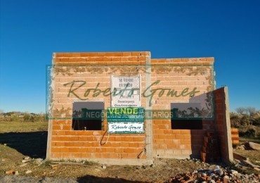 CHALET en construccion con 1/2 lote