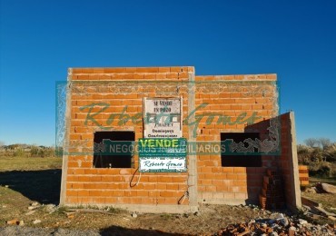 CHALET en construccion con 1/2 lote