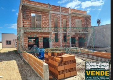 DUPLEX en construccion a 200 mts de AV.79