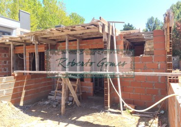 DUPLEX 3 amb. a mts terminal mar del Tuyu